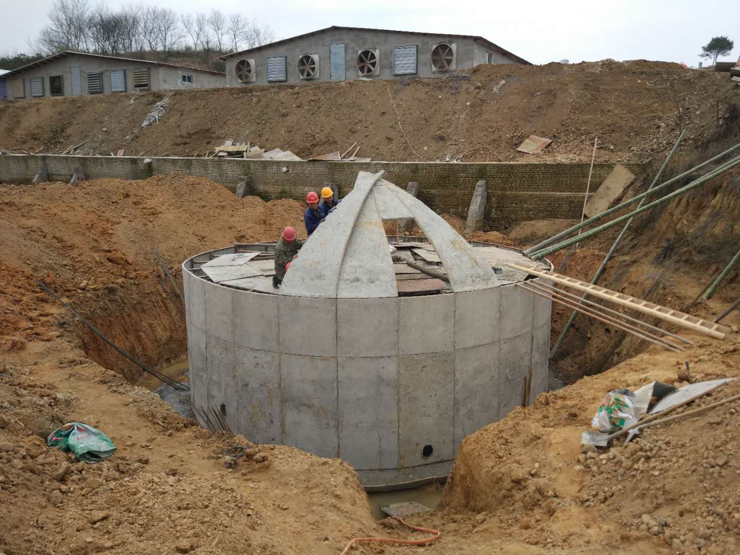 300立方的沼气池