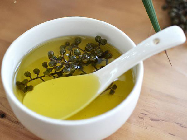 藤椒油香辣蘸料这样做，口感味道忘不了