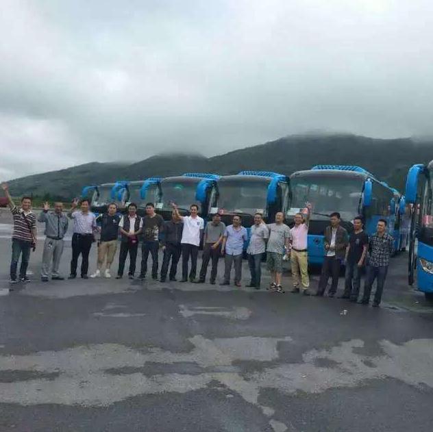 長途車團隊