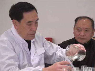 丁勇:酱香白酒界“一代大师”