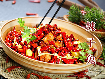天府食舫:烹燃心动之秘制辣子兔