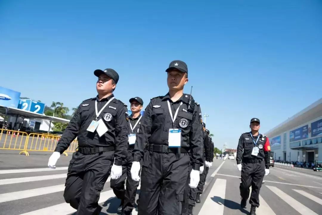 保安人员如何进行自身防卫和保护他人?