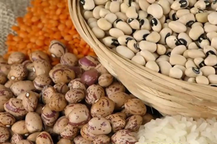 【德穗糧食機械】分享：全自動雜糧粉碎機磨粉機的工作原理是什么？